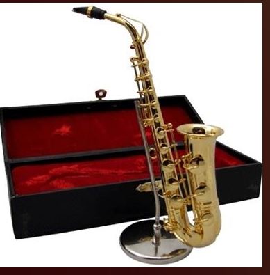 MINI SAXOPHONE WITH CASE