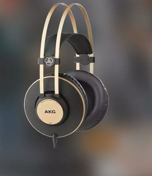 AKG CLOSED BACK OVER EAR HEADPHONES