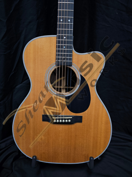 Used Martin OMC-28E Acoustic Guitar w/case