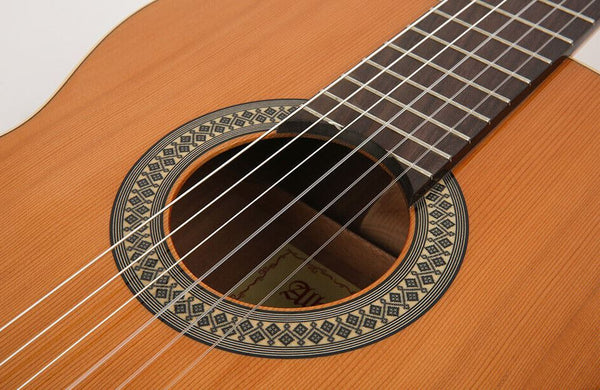 Alhambra 2 C Classical Guitar W/Bag